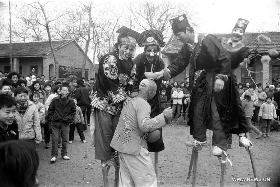 (MOMENTS FOREVER)(FESTIVECHINA)CHINA-SPRING FESTIVAL-CELEBRATIONS(CN)