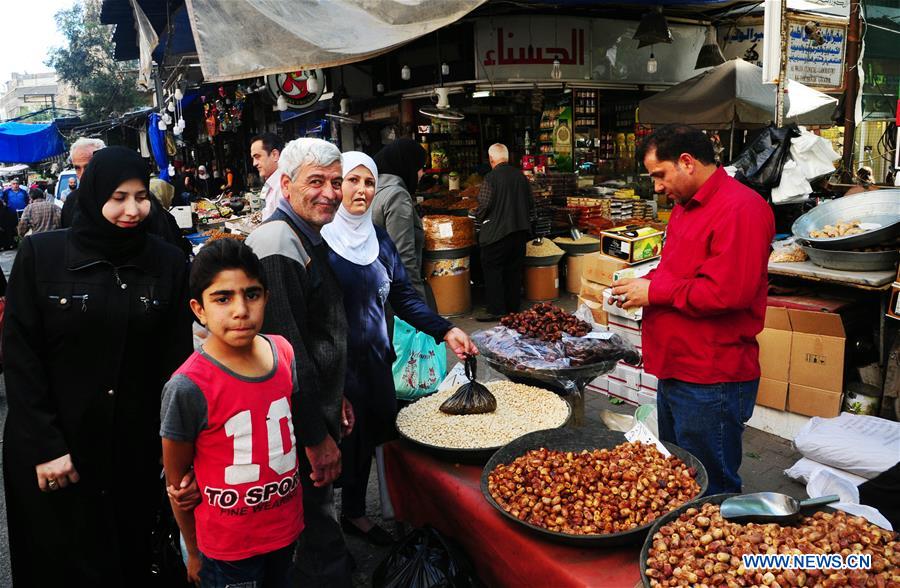 SYRIA-DAMASCUS-RAMADAN-SHOPPING