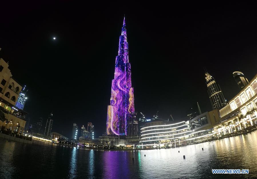 UAE-DUBAI-BURJ KHALIFA-LIGHT SHOW