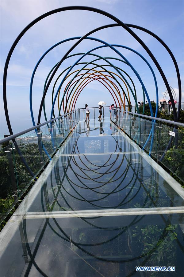 CHINA-HAINAN-SANYA-TOURISM-SKYWALK (CN)