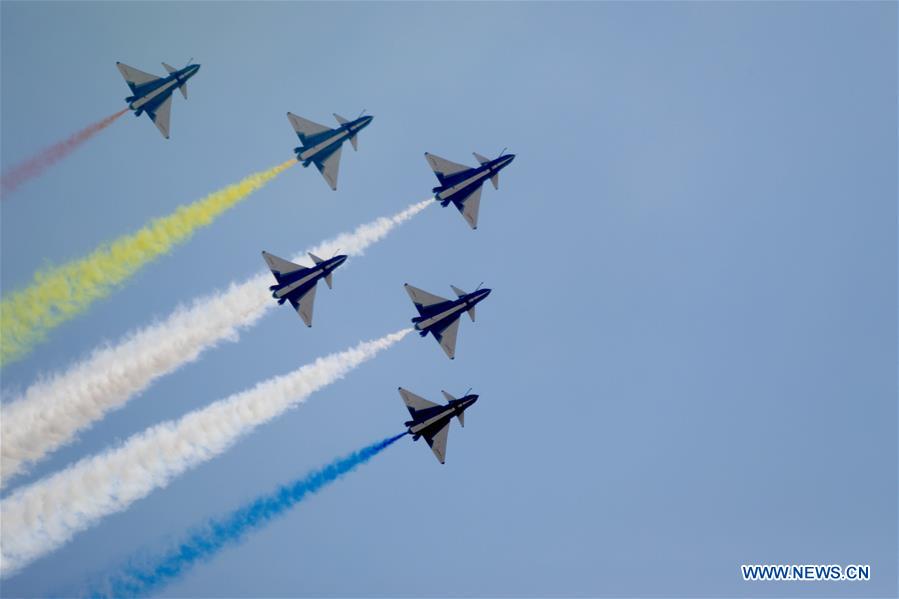 CHINA-GUANGDONG-ZHUHAI-AIRSHOW-BAYI AEROBATIC TEAM-PERFORMANCE(CN)