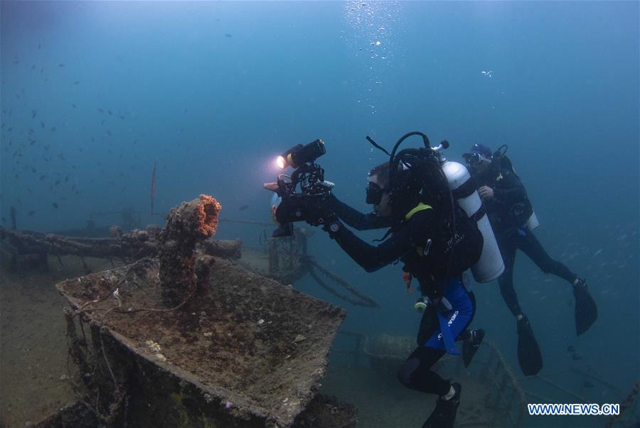 CHINA-HAINAN-DIVING INSTRUCTOR-CORAL REEF RESTORATION (CN)