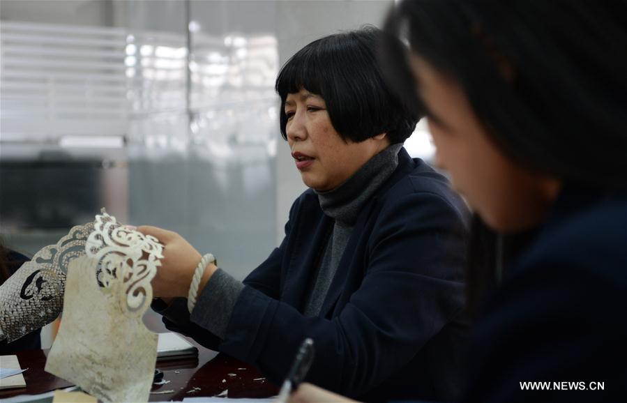 CHINA-HEILONGJIANG-INTANGIBLE CULTURAL HERITAGE-FISH SKIN HANDICRAFT (CN)