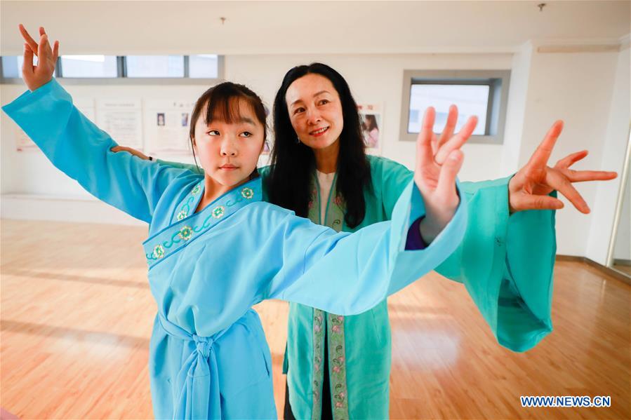 #CHINA-JIANGSU-HUANGMEI OPERA-STUDENTS (CN)