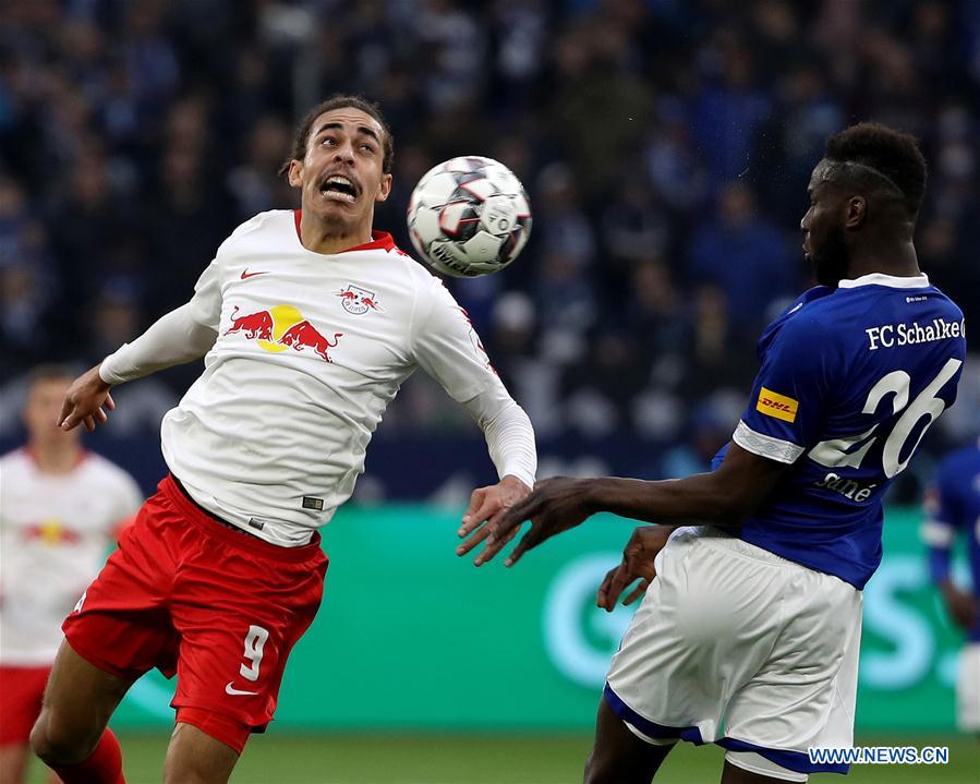 (SP)GERMANY-GELSENKIRCHEN-SOCCER-BUNDESLIGA-LEIPZIG VS SCHALKE 04