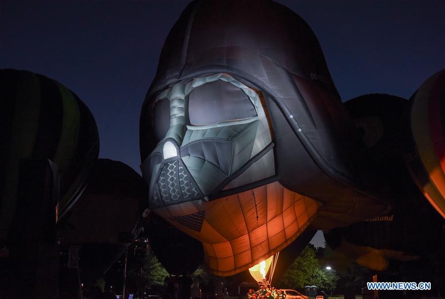 NEW ZEALAND-HAMILTON-HOT AIR BALLOON FESTIVAL-NIGHT GLOW