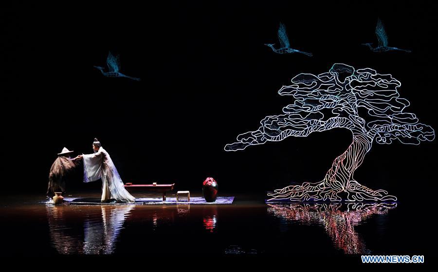 CHINA-CHONGQING-PERFORMANCE "RETURN TO THE THREE GORGES" (CN)