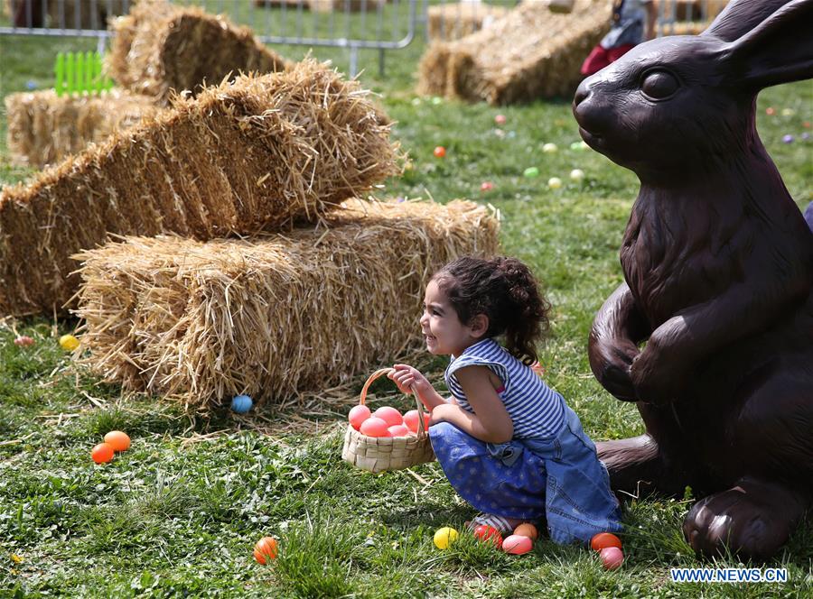 FRANCE-PARIS-EASTER-CELEBRATION