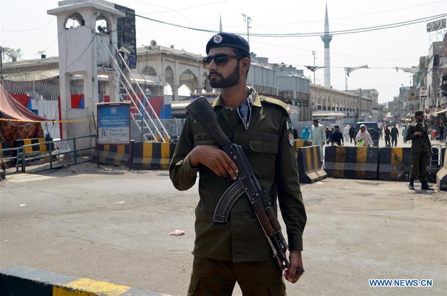 PAKISTAN-LAHORE-EID AL-FITR-SECURITY