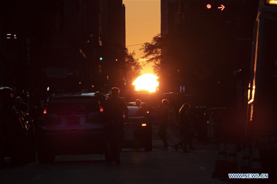 U.S.-NEW YORK-MANHATTANHENGE