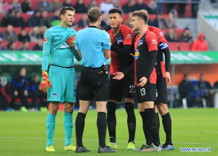 (SP)GERMANY-AUGSBURG-SOCCER-BUNDESLIGA-AUGSBURG VS HERTHA