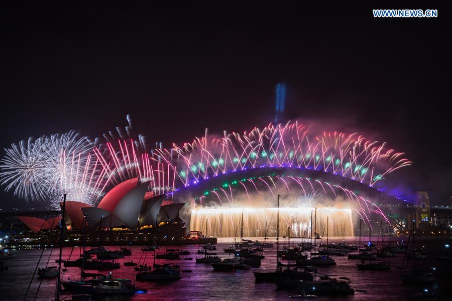 AUSTRALIA-SYDNEY-NEW YEAR'S EVE-CELEBRATION-FIREWORKS