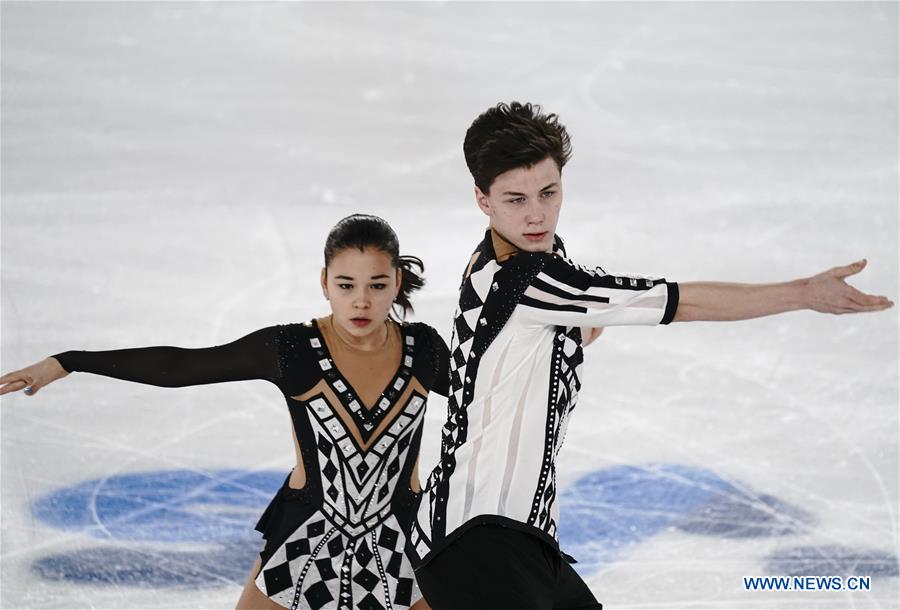 (SP)SWITZERLAND-LAUSANNE-WINTER YOG-FIGURE SKATING-PAIR SKATING FREE SKATING