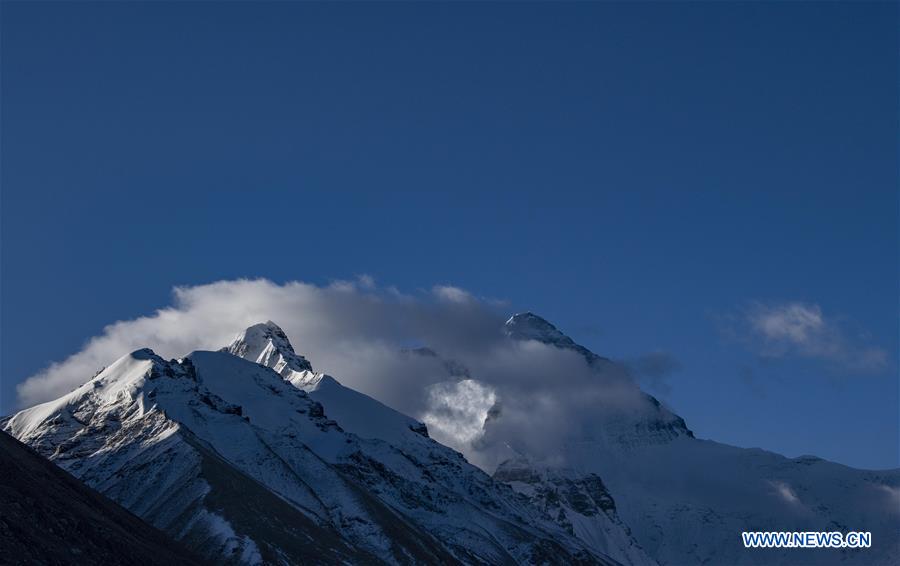 (InTibet)CHINA-TIBET-MOUNT QOMOLANGMA-SUNRISE (CN)