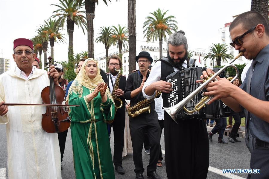 MOROCCO-RABAT-JAZZ FESTIVAL-STREET SHOW