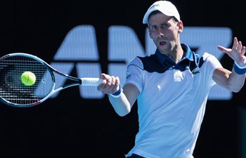 Djokovic beats Young 3-0 at Australian Open