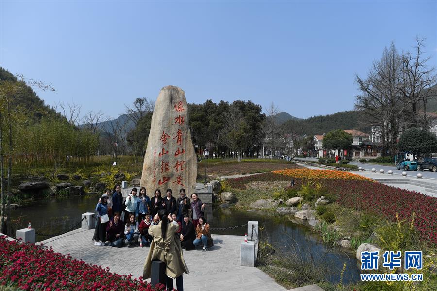 （新华全媒头条·图文互动）（1）人间正道是沧桑——献给中华人民共和国70周年华诞