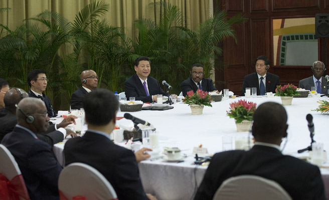 习近平同非洲国家领导人举行早餐会